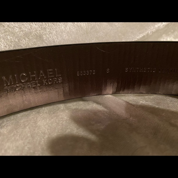 Micheal Kor’s women’s belt